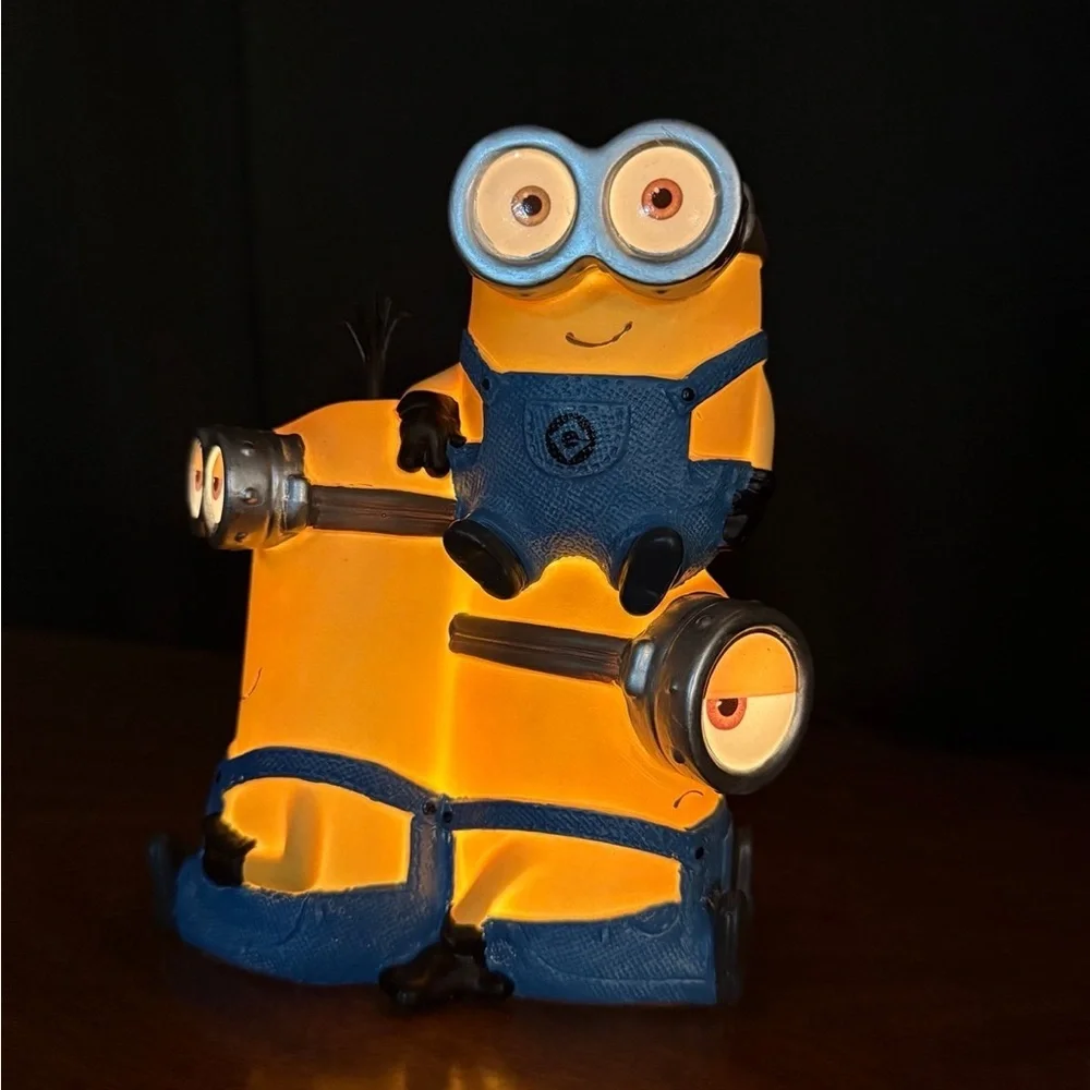 Scentsy Minions Warmer
